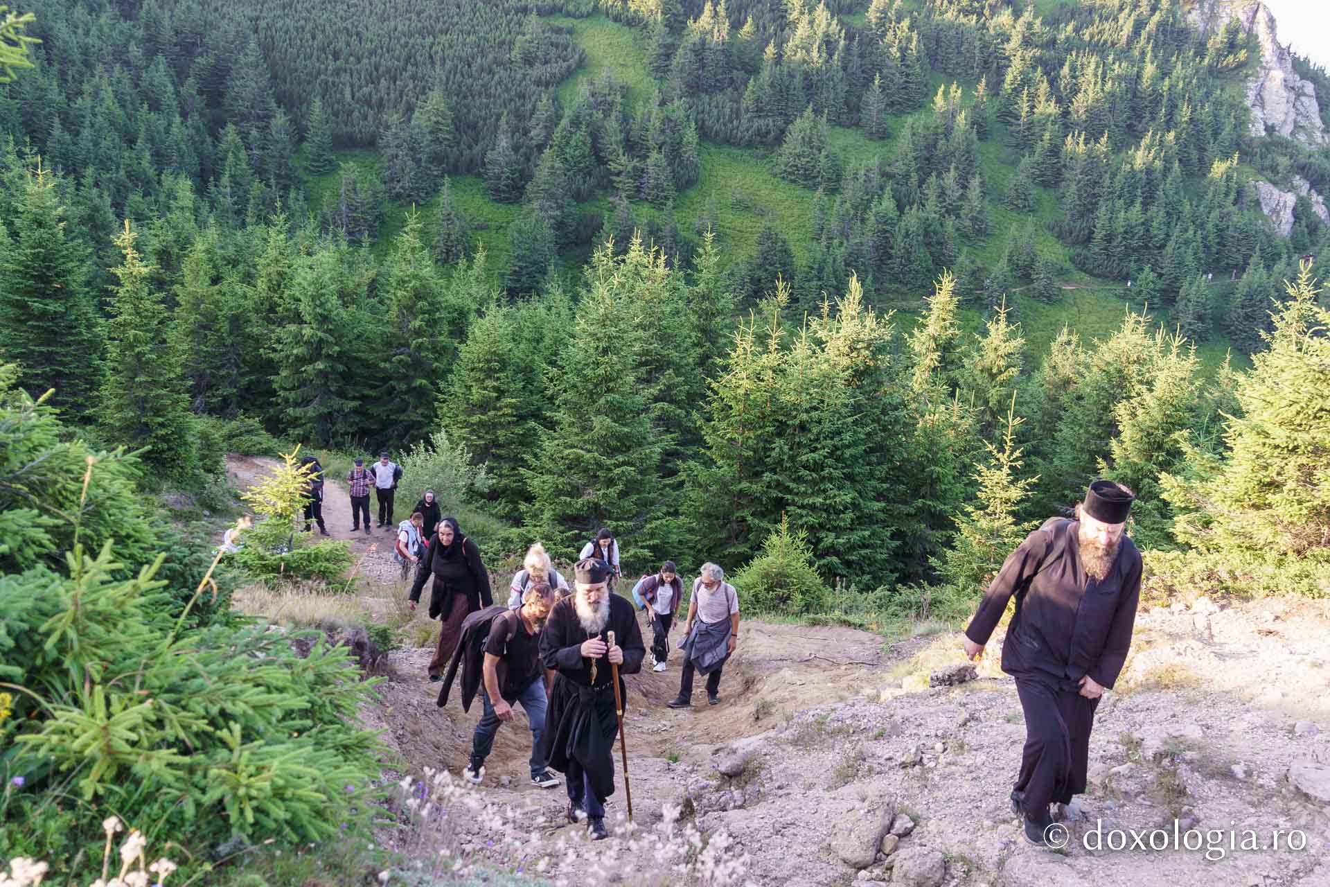 Mănăstirea Ceahlău și-a sărbătorit hramul în prezența a numeroși pelerini