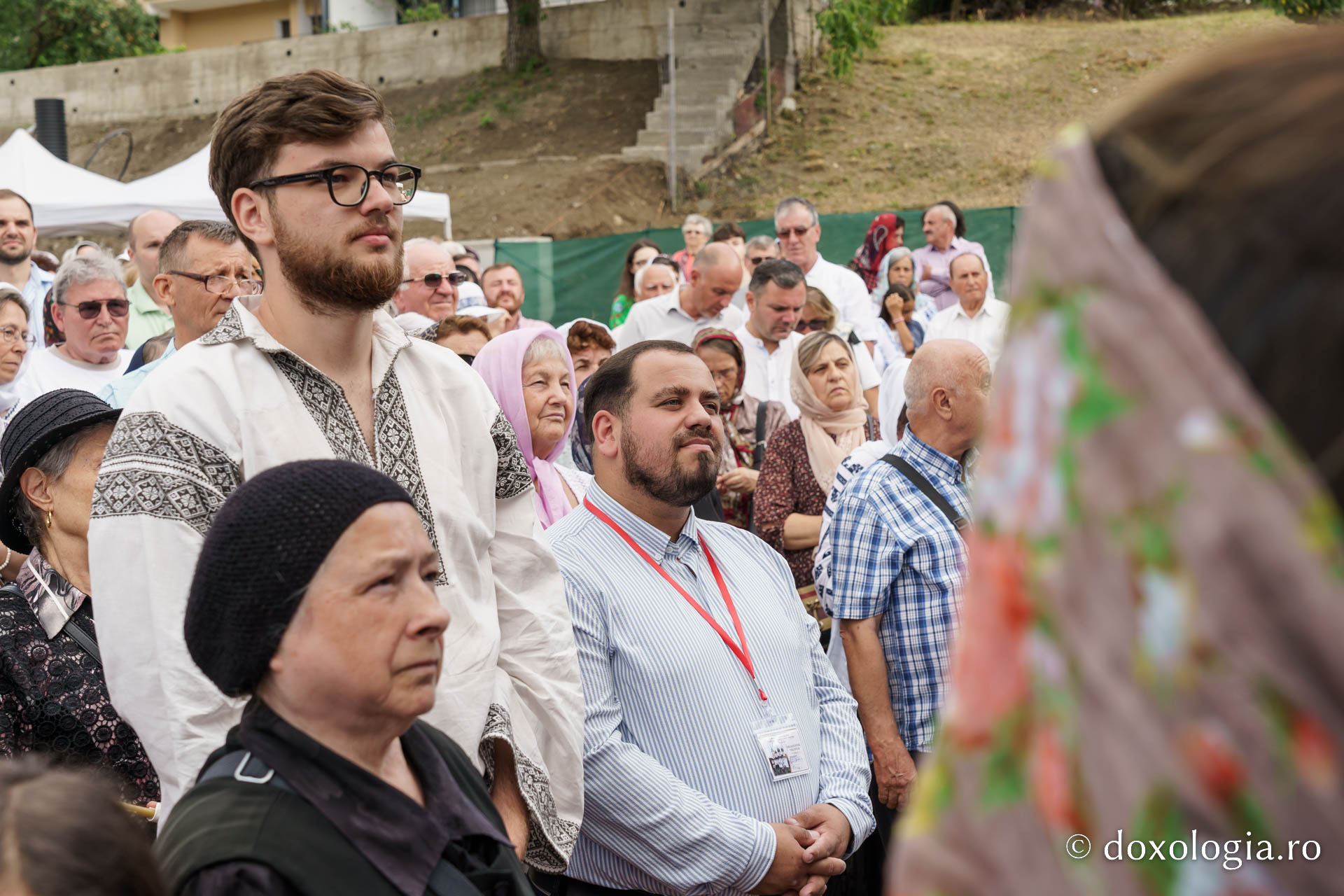Biserica „Sfântul Ioan Botezătorul” din Piatra Neamț a fost îmbrăcată în veșmânt de har. Trei ierarhi au participat la resfințirea sfântului lăcaș