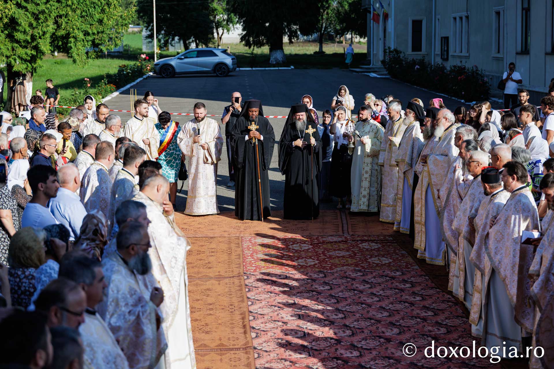 Seminarul Teologic „Veniamin Costachi” și-a sărbătorit ocrotitorul, pe Sfântul Ioan Iacob Hozevitul