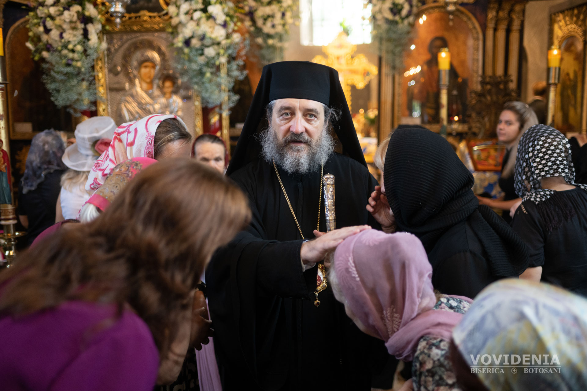 Preasfințitul Părinte Nichifor Botoșăneanul a slujit la Biserica Vovidenia și a prezidat Conferința preoțească a Protopopiatului Botoșani