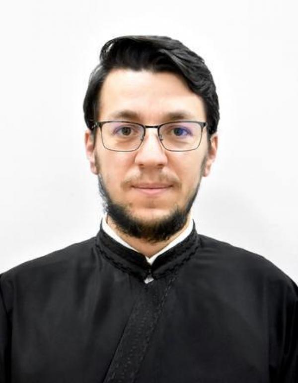 Pr. Răzvan Perşa