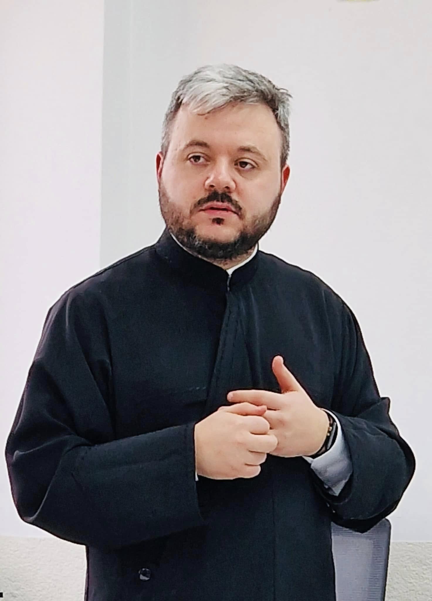 Pr. Silviu Bozariu