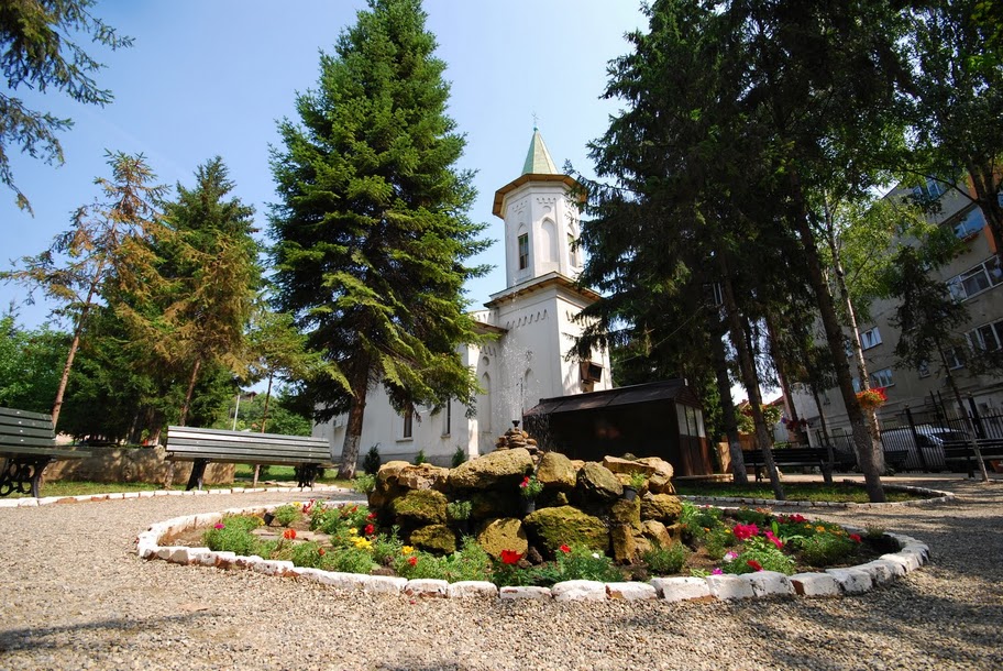 Biserica „Sfântul Mare Mucenic Mina”