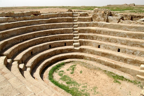 Bazinul bisericii creștine de la Dura Europos