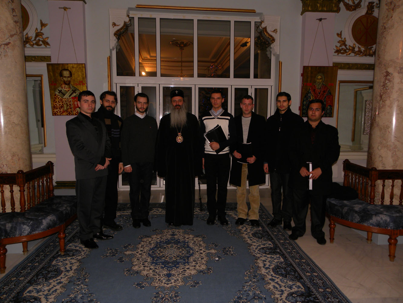 Colindători la IPS Teofan - Corul studenților din Republica Moldova Colindători la IPS Teofan - Corul studenților din Republica Moldova