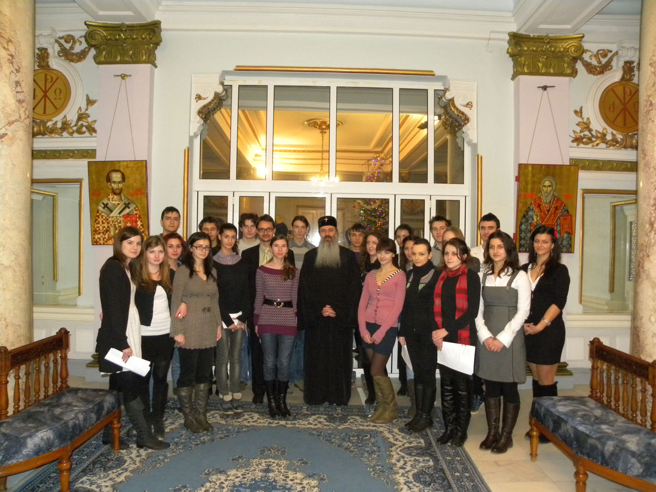 Colindători la IPS Teofan - Colegiul Național Emil Racoviță Iași - Prof. Religie Mihai Ilaș Colindători la IPS Teofan - Colegiul Național Emil Racoviță Iași - Prof. Religie Mihai Ilaș
