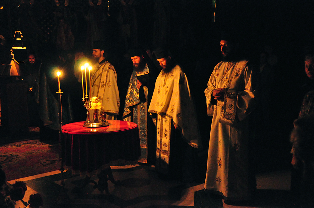 Mănăstirea Popăuți: slujba privegherii la praznicul Nașterii Maicii Domnului