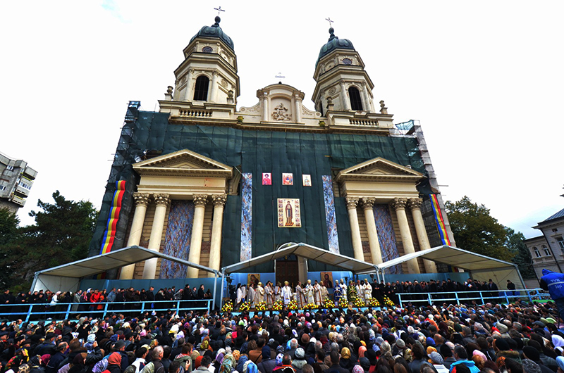 Hramul Sfintei Cuvioase Parascheva - Sfânta Liturghie