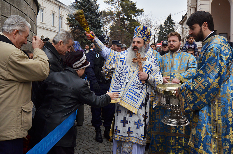 Foto: Sfințitea Aghesmei mari la Mitropolie, la Iași