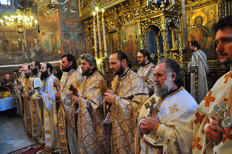 Hramul Mănăstirii Golia, în imagini