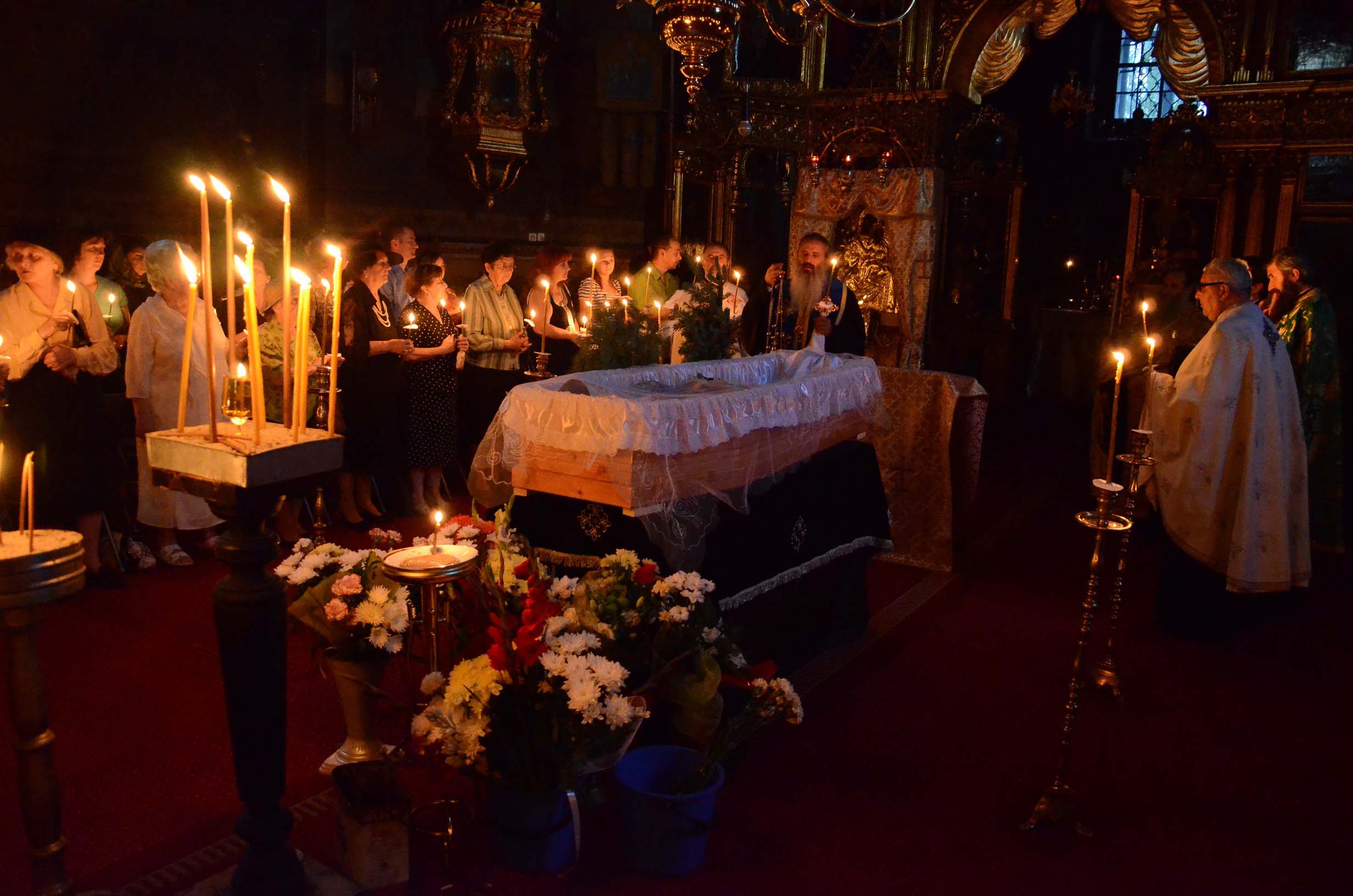 Slujba Parastasului pentru părintele Mihail Lungeanu