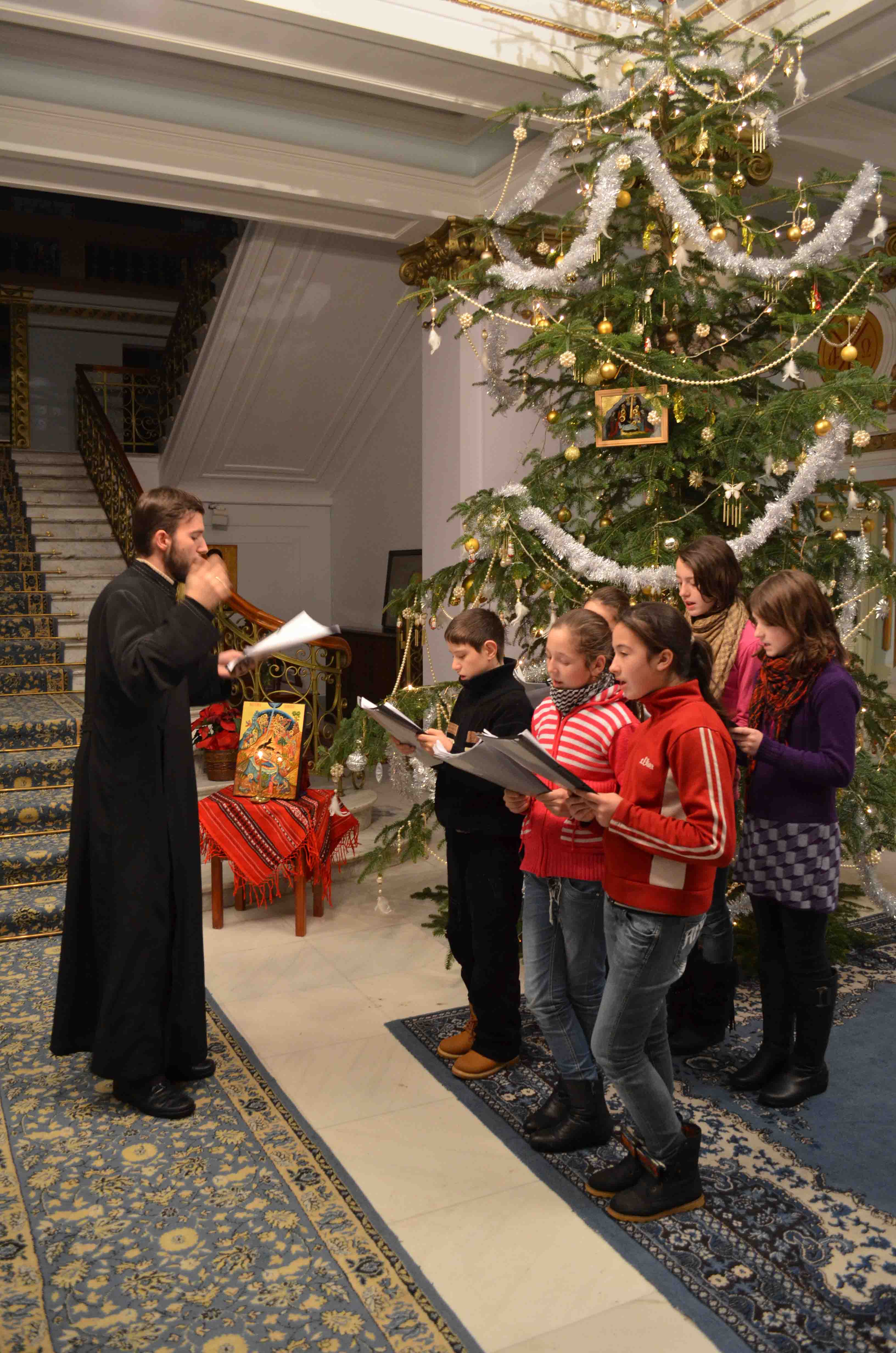 (Foto) Colindători la Reşedinţa Mitropolitană 2012 – Parohia Șcheia, Iaşi