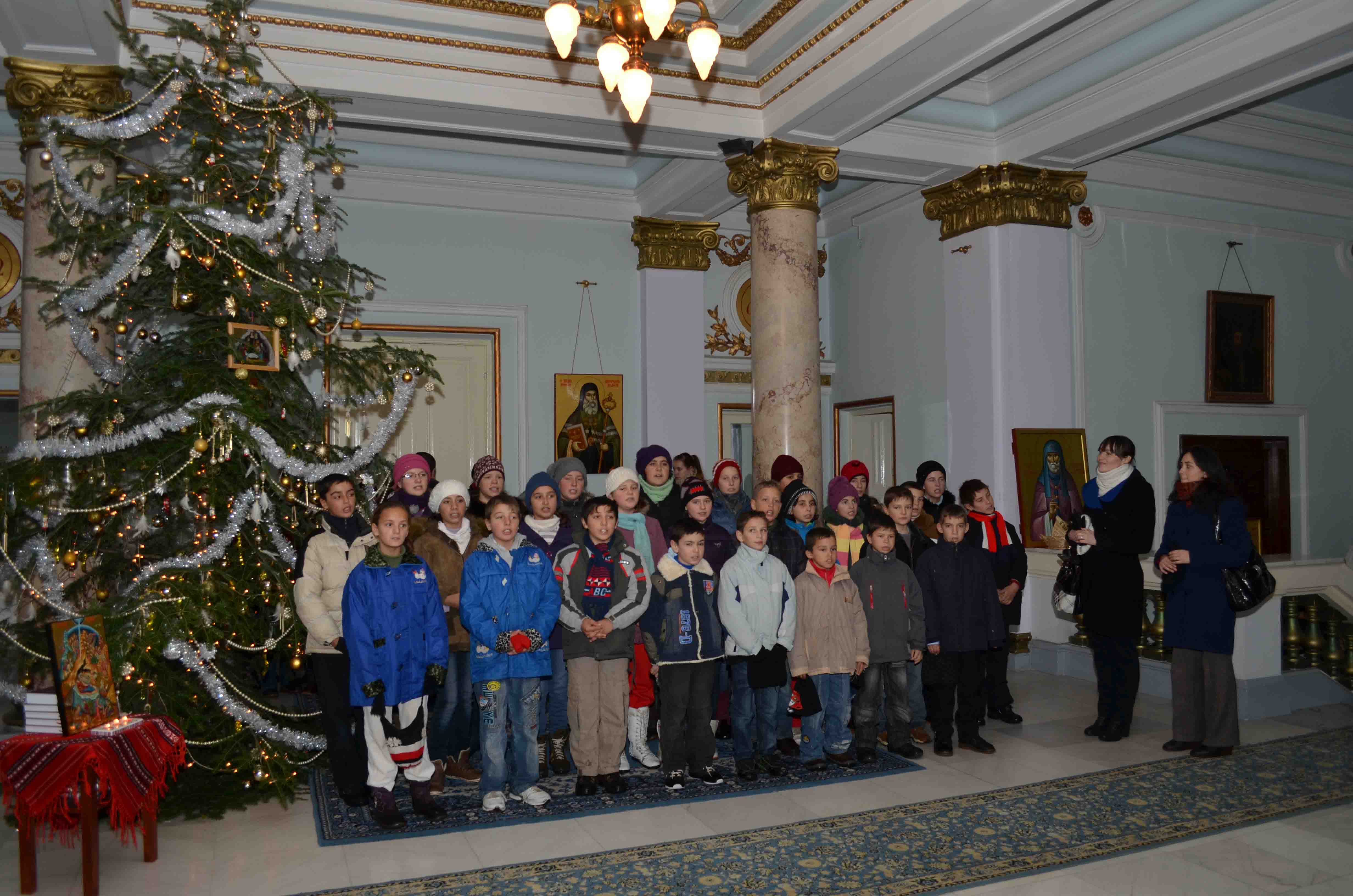 Colindători la Reşedinţa Mitropolitană - Centrul de plasament Bârnova