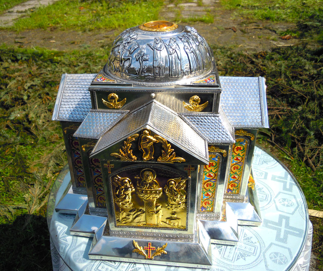 Moaştele Sfântului Cuvios Simeon cel din Muntele Minunat Moaştele Sfântului Cuvios Simeon cel din Muntele Minunat