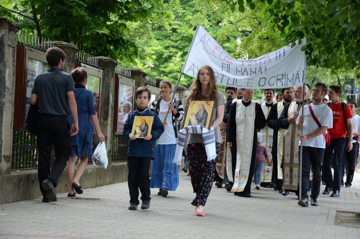 Marşul &quot;Dreptul la viață&quot;