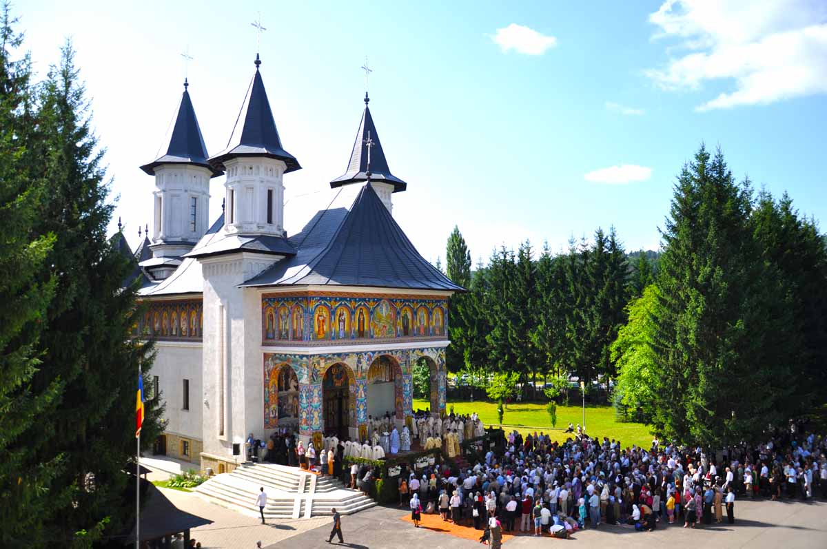 Prăznuirea Sfântului Ioan Iacob la Biserica Seminarului de la Neamț