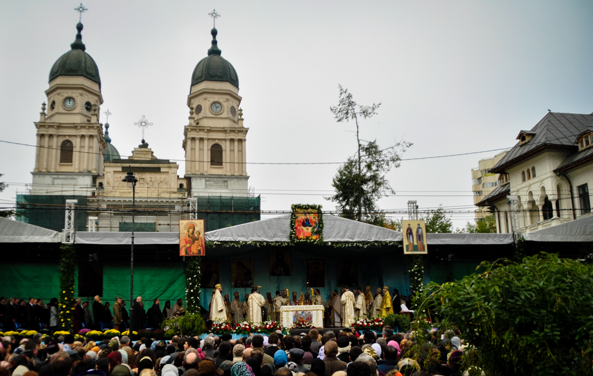 Sfânta Liturghie în cinstea Sfintei Cuvioase Parascheva
