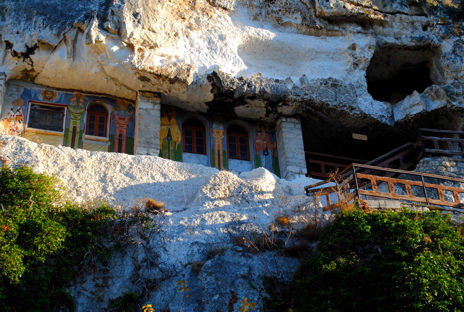 Mănăstirea Basarabov - Bulgaria