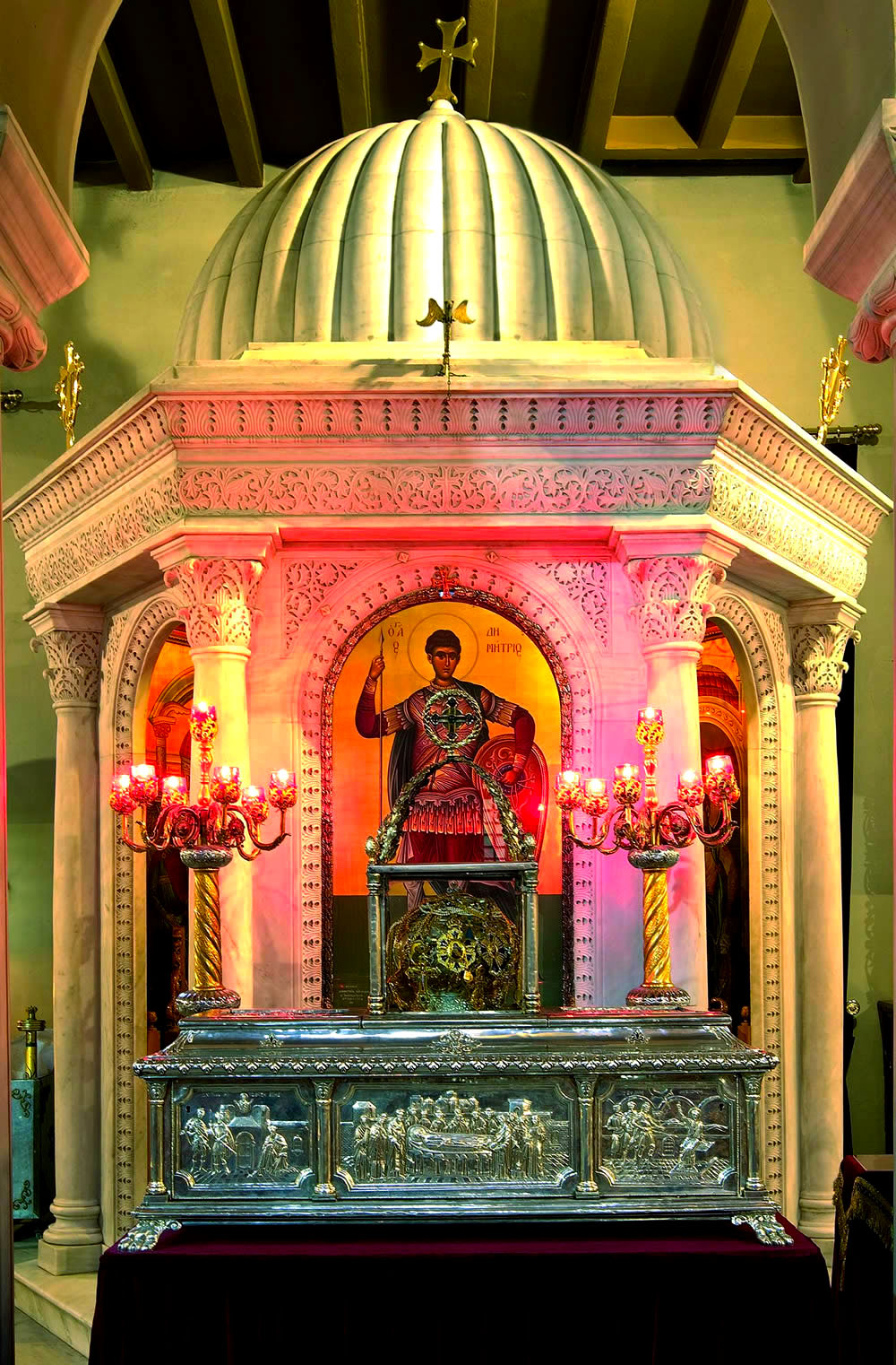 Moaştele Sfântului Mucenic Dimitrie Izvorâtorul de Mir