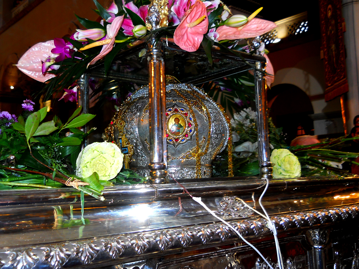 Sfântul Mare Mucenic Dimitrie, Izvorâtorul de mir