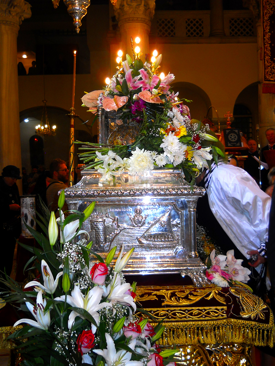 Sfântul Mare Mucenic Dimitrie, Izvorâtorul de mir