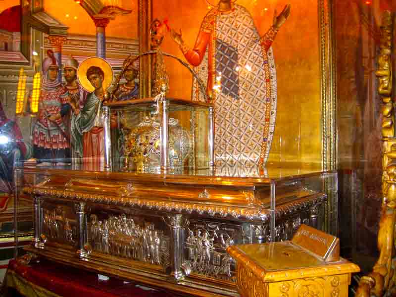 Moaştele Sfântului Mucenic Dimitrie Izvorâtorul de Mir