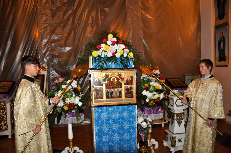 Procesiune cu icoana Maicii Domnului „Mângâierea celor necăjiți și întristați”