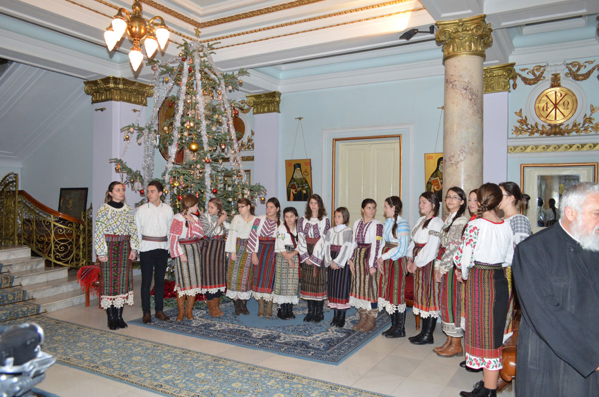Colindători la Reședința Mitropolitană - Corul Angeli, Tg. Neamț