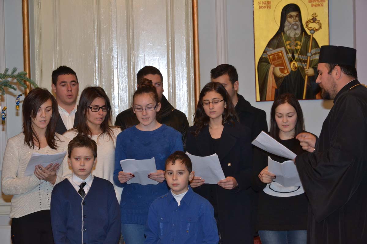 Colindători la Reşedinţa Mitropolitană - Parohia Tungujei Protopopiatul Iasi 3