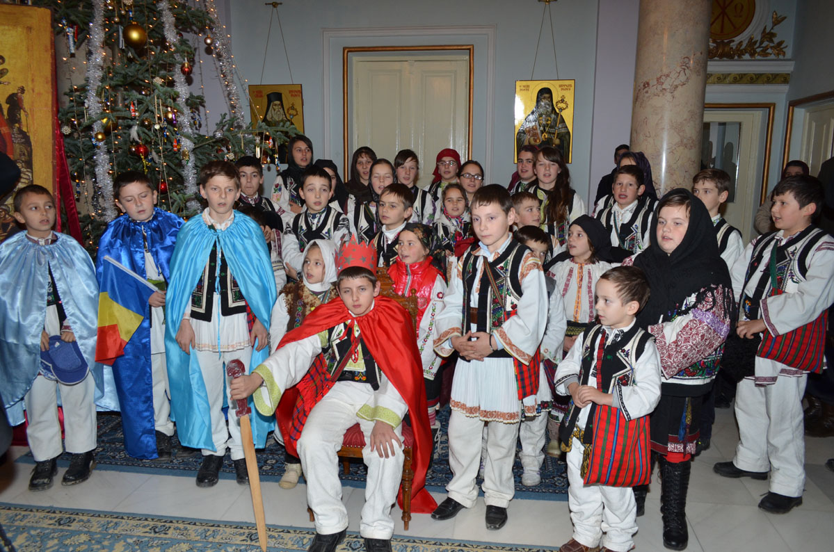 Colindători la Reşedinţa Mitropolitană - Parohia Toșorog - Bicazul Ardelean, Protopopiatul Piatra Neamț