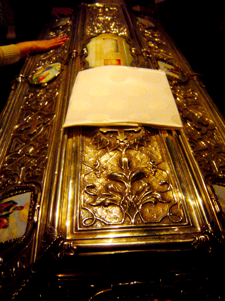 Moaştele Sfântului Ierarh Spiridon