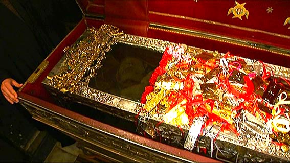 Moaştele Sfântului Ierarh Spiridon