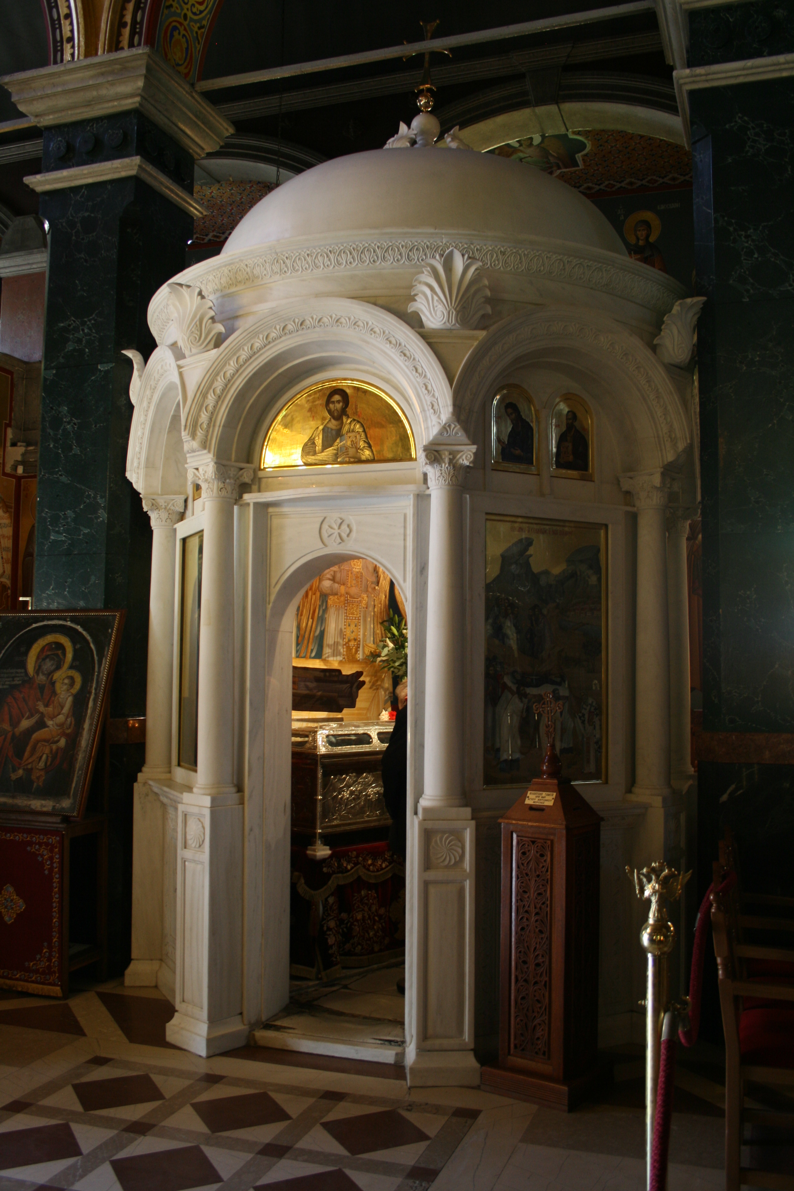 Moaștele Sfântului Cuvios Antonie cel Nou de la Veria