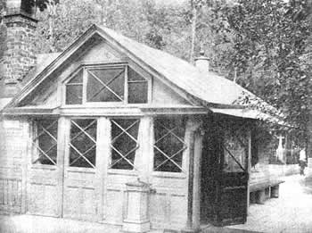 Vechiul paraclis ridicat pe mormântul Sfintei Xenia. Fotografie de la sfârșitul secolului al XIX-lea