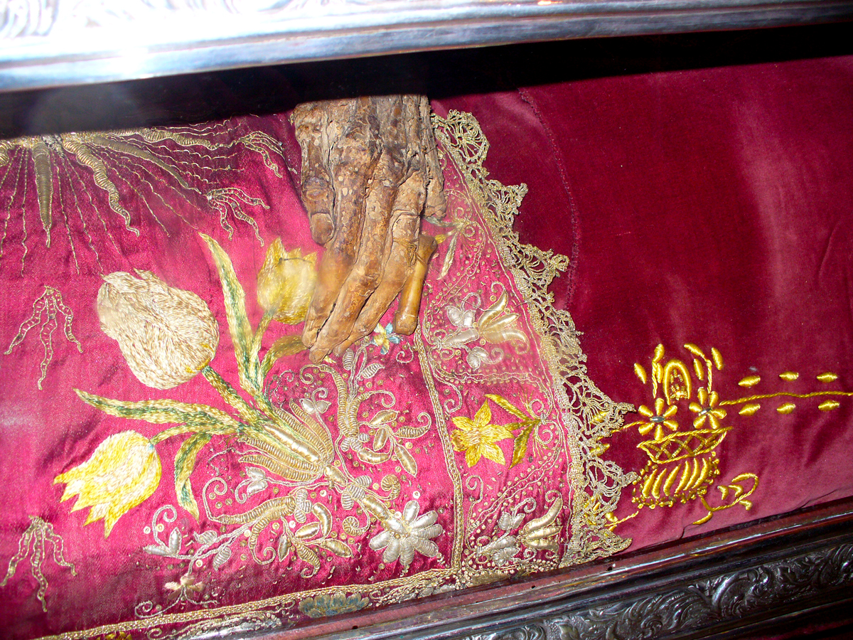 Moaştele Sfintei Teodora împărăteasa