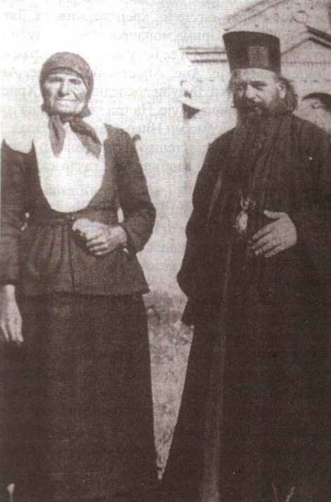 Sfântul Nicolae Velimirovici împreună cu mama sa