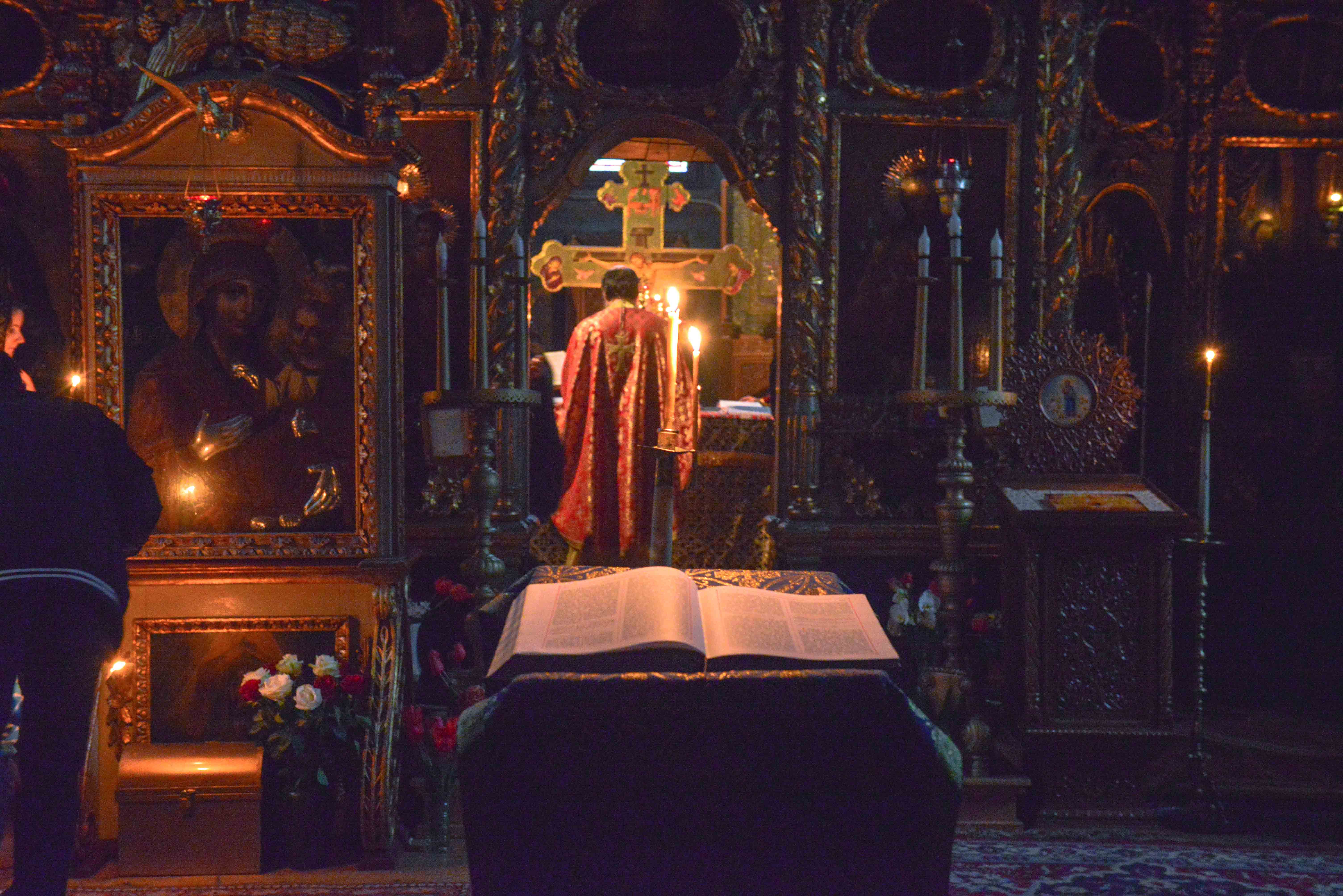 Galerie foto - Sfânta Liturghie din Joia Mare