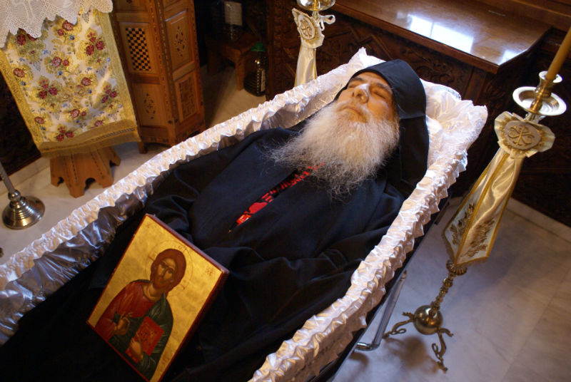 La căpătâiul monahului Moise Aghioritul