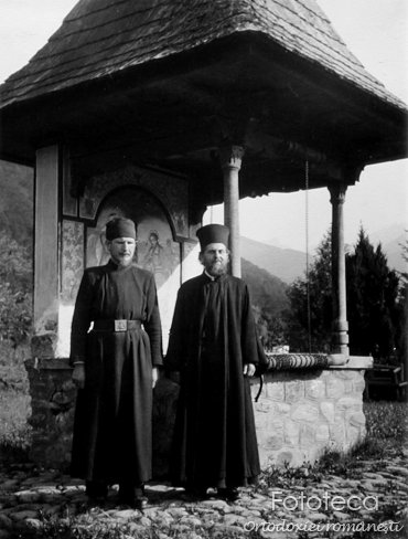 Părintele Teofil Părăian și Părintele Serafim Popescu