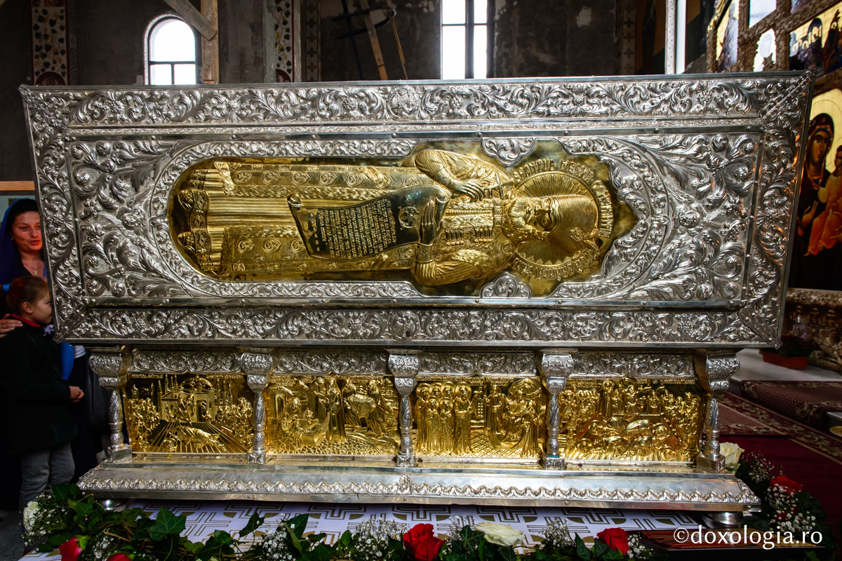Racla cu moaştele Sfântului Voievod Constantin Brâncoveanu / Foto: Oana Nechifor Racla cu moaştele Sfântului Voievod Constantin Brâncoveanu