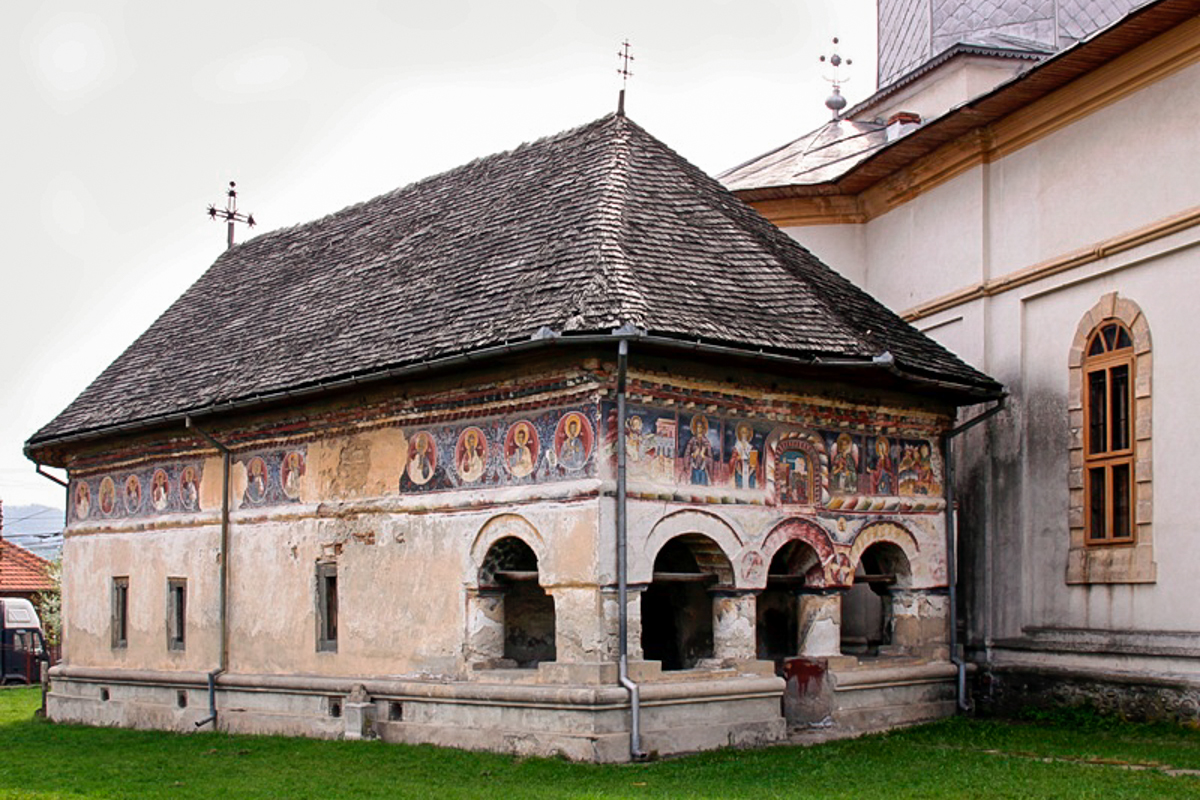 (Foto) Biserica Intrarea Maicii Domnului – Domneștii de Sus, judetul Argeș