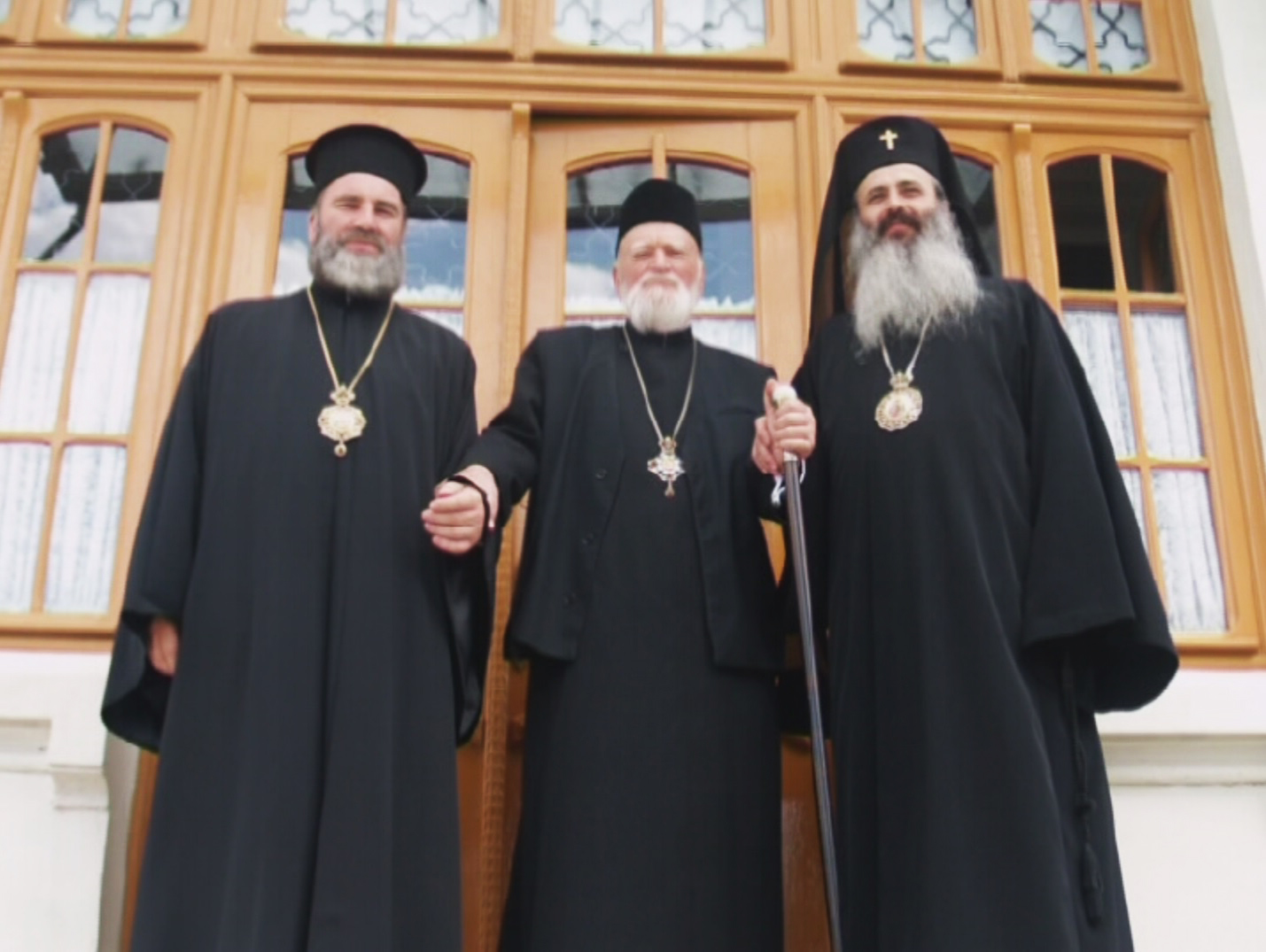 PS Ioachim, IPS Eftimie și IPS Teofan.
imagine: Bogdan Onofrei, Viorel Cătușanu, Dan Dimitriu PS Ioachim, IPS Eftimie și IPS Teofan