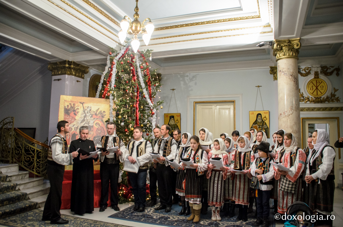 Colindători la Reședința Mitropolitană - parohia Sabasa, protopopiatul Ceahlău