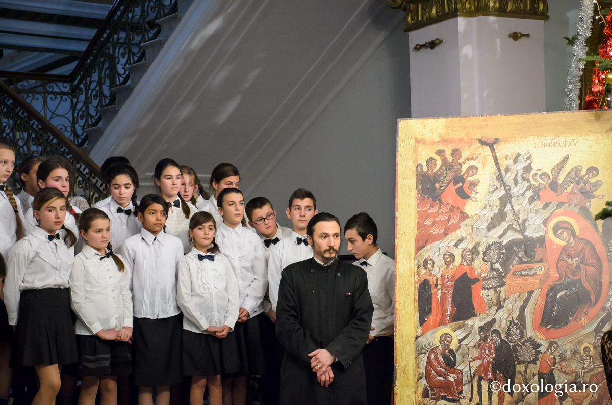 Colindători la Reședința Mitropolitană - Parohia Cioca Boca, județul Iași