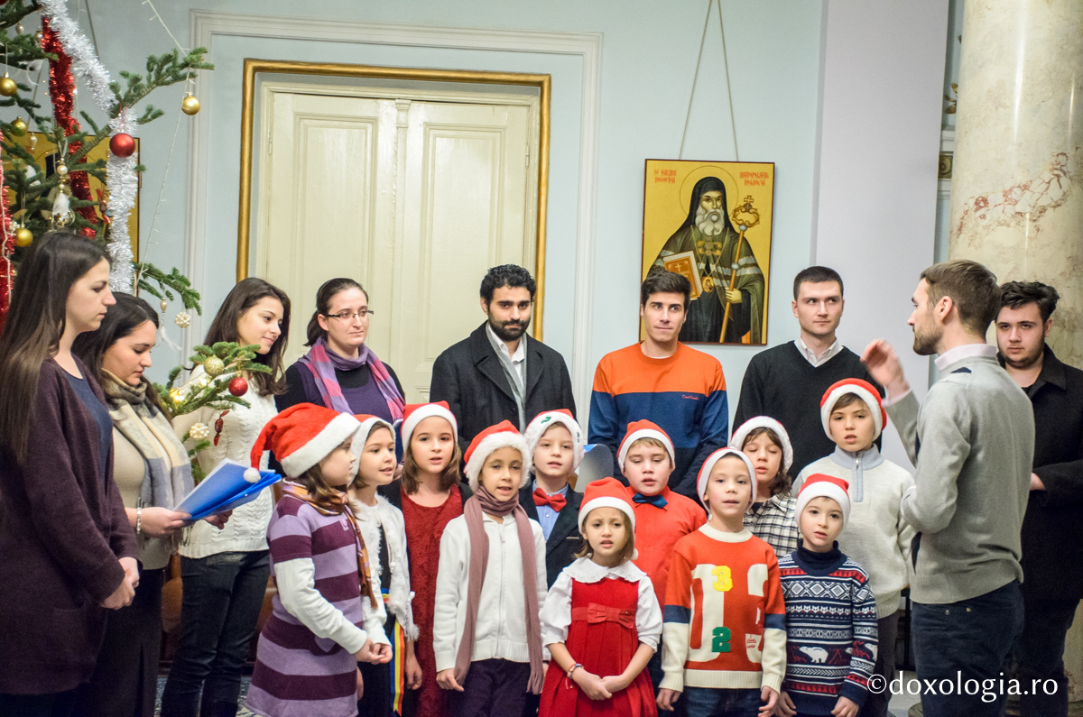 Colindători la Reședința Mitropolitană -parohia „Înălțarea Domnului”, Iași