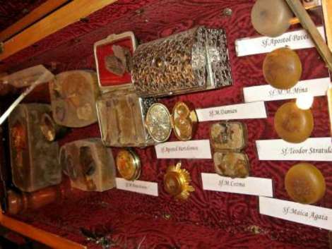 Moaştele Sfintei Muceniţe Agata aflate la Mănăstirea Bistriţa, judeţul Neamţ