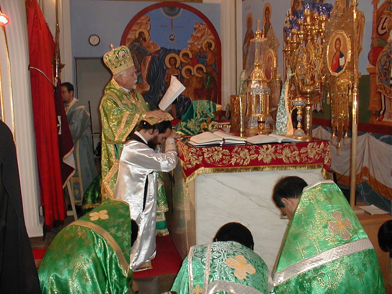 Se fac hirotonii întru diacon sau preot în post?