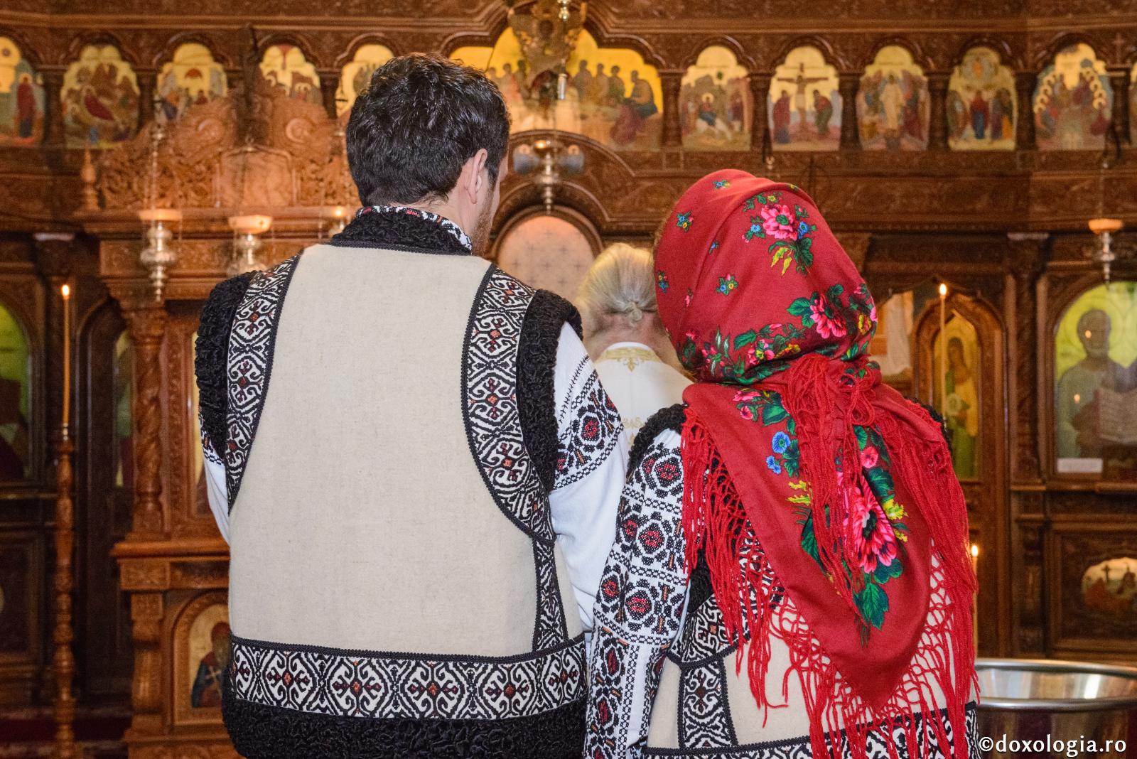 Am botezat cu soțul meu, înainte de a ne fi căsătorit. Cum mai putem repara astăzi greșeala?