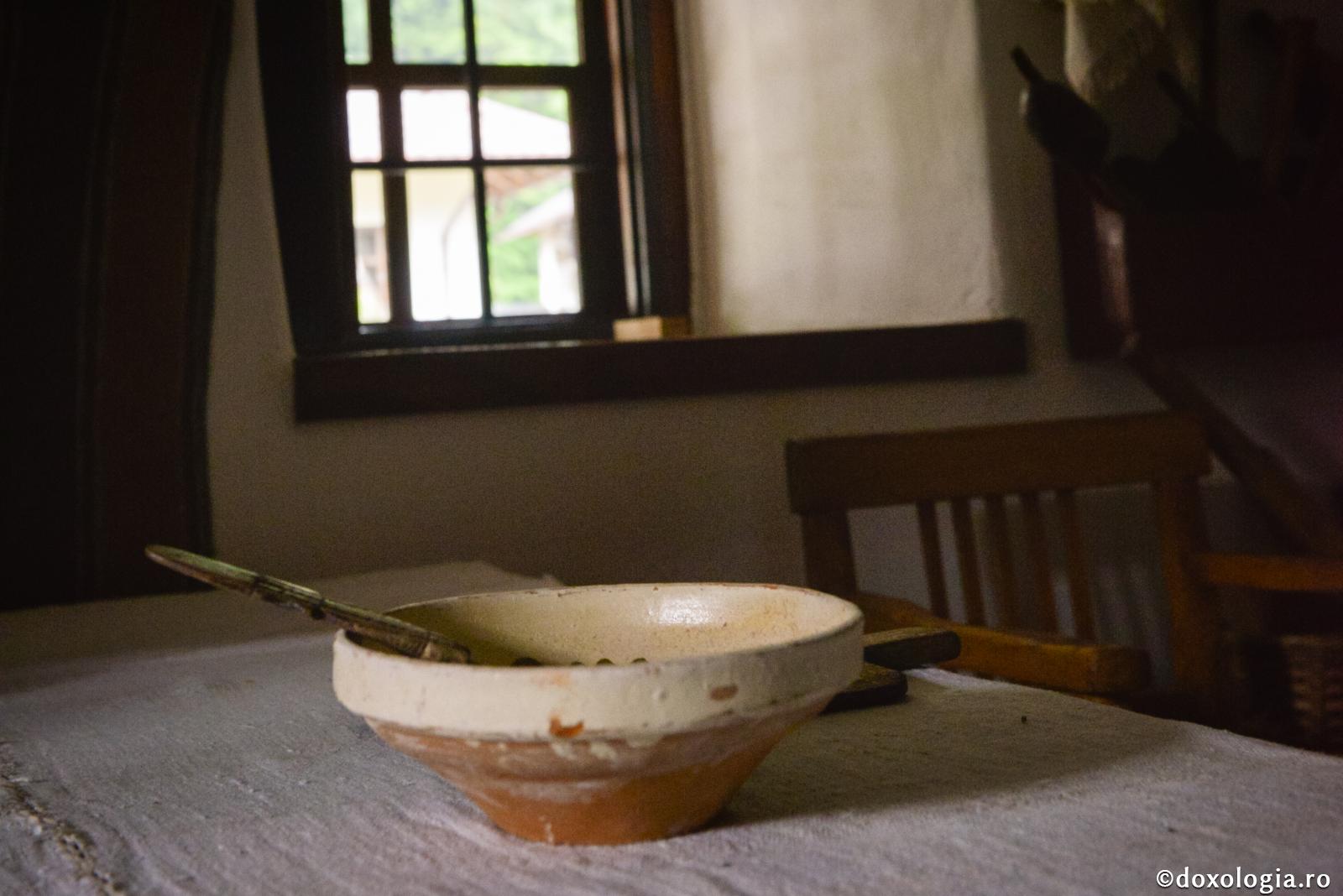 Între ce ore trebuie să postesc, ca să fie post negru?