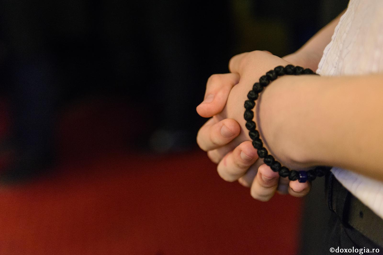 Cum aş putea să mă rog pentru a putea alege ce este de folos şi potrivit pentru mine?